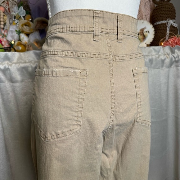 Faded Glory Tan Women’s Cotton Blend Denim Capris Size 18 - Picture 8 of 9